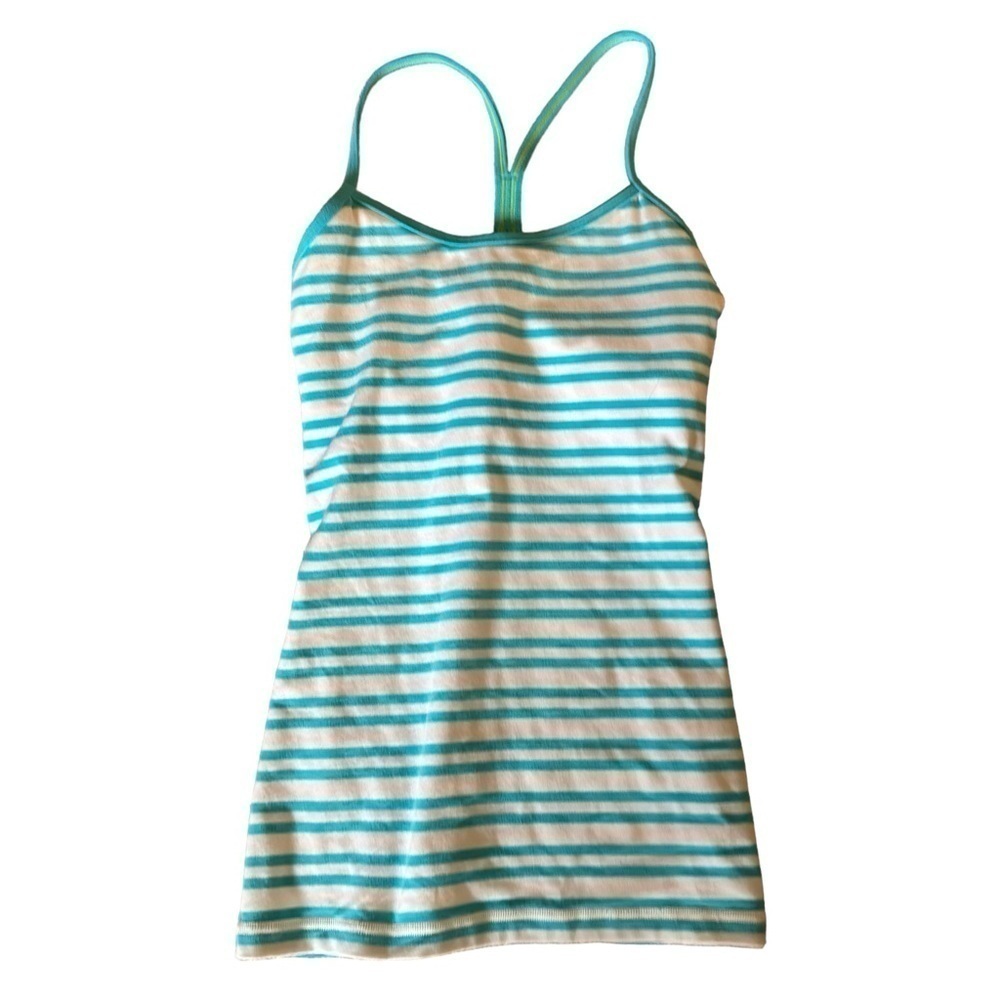 Lululemon top in a size XS pre loved in a good condition